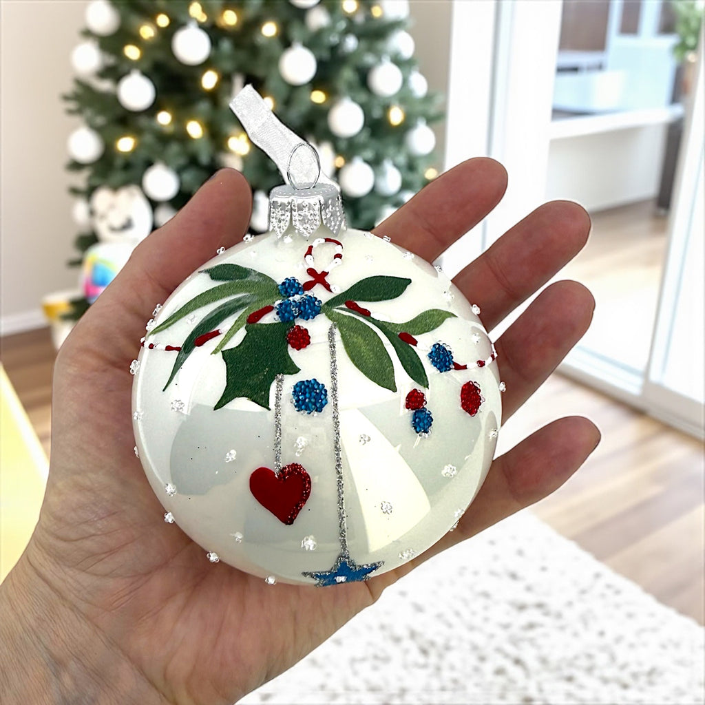 Mistletoe Heart Star Blown Glass Ornaments – Set of 2 European Mouth-Blown Bauble Ball Holiday Christmas Tree Decoration, Red, White, and Blue