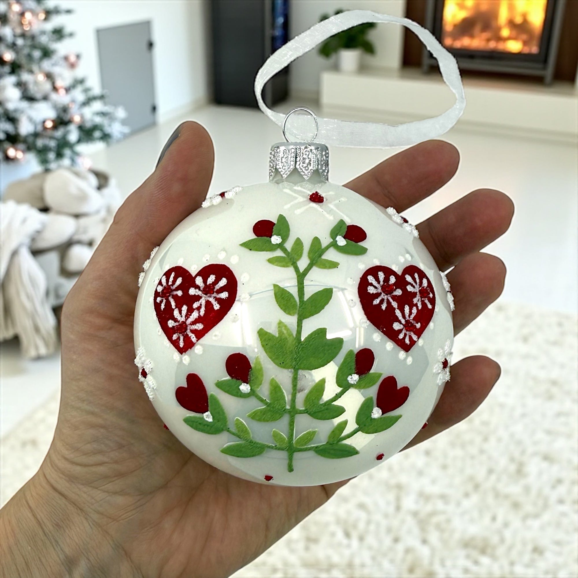 Heart Flowers Blown Glass Ornaments – Set of 2 European Mouth-Blown Folk Art Ball Holiday Christmas Tree Decoration, Red and White